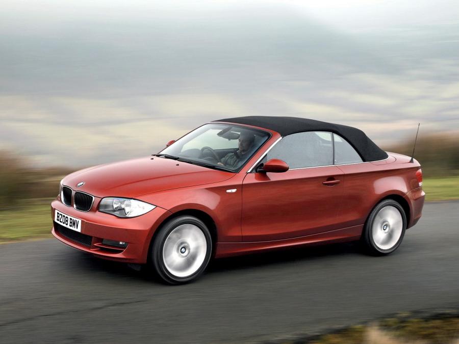  BMW 125i Convertible 2008 года  (UK) (фото 1 из 7)